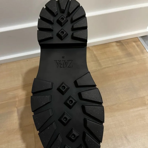 Zara Boots - Picture 2 of 4